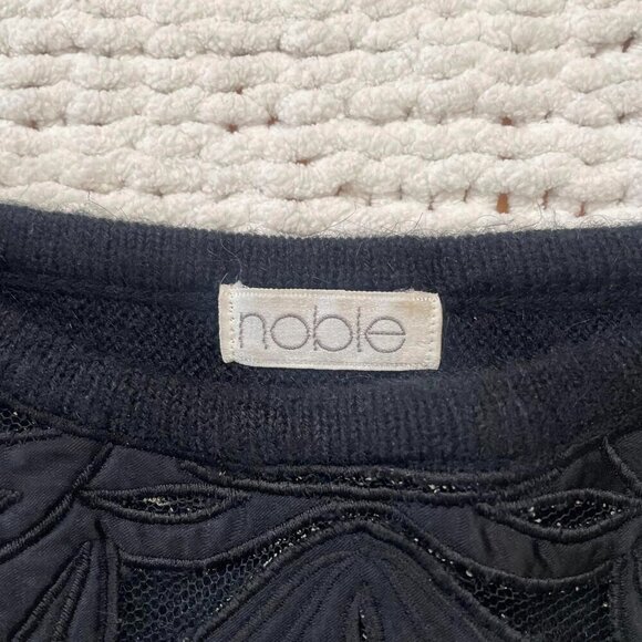 Women's Vintage Black Lace Neckline Sweater - Size Small - Picture 4 of 4